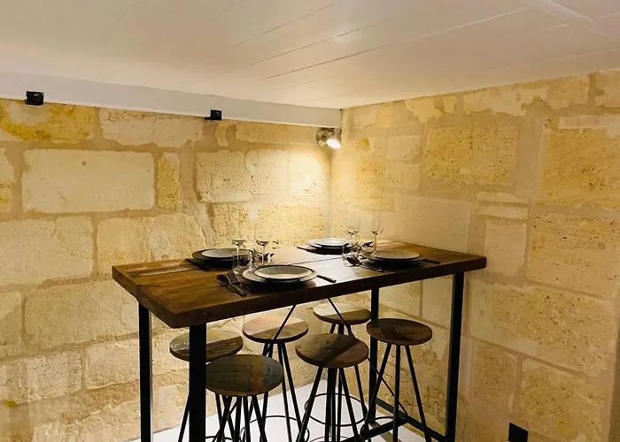 L'atelier D'hugla 公寓